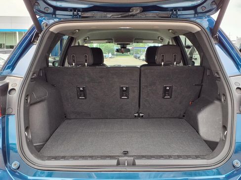 Used 2019 Chevrolet Equinox LT w/ Driver Convenience Package FWD image 10