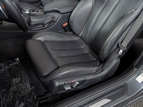 Used 2018 BMW 430i Convertible image 18