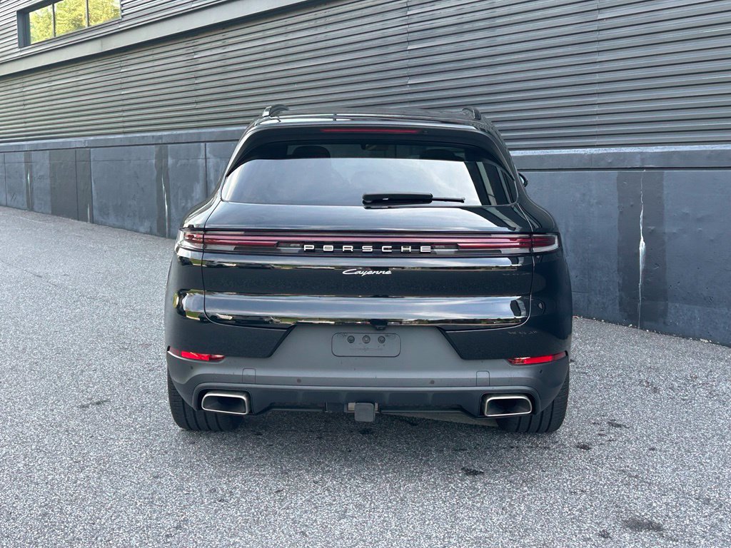 Certified 2026 Porsche Cayenne AWD/4WD image 9