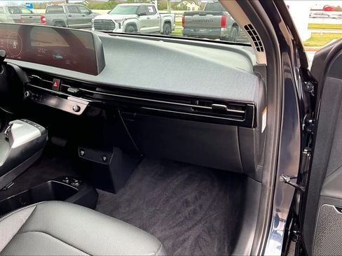 Used 2022 Kia EV6 Wind image 18