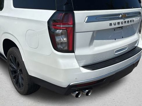 Used 2024 Chevrolet Suburban High Country AWD/4WD image 34