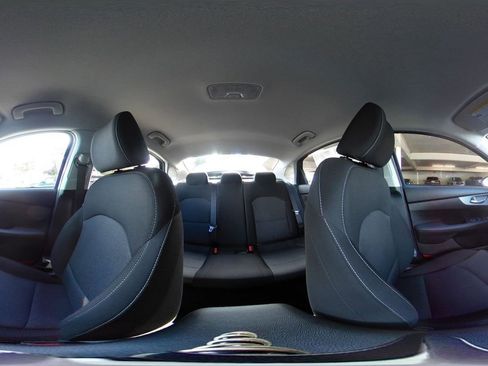 Used 2024 Kia Forte LXS image 42