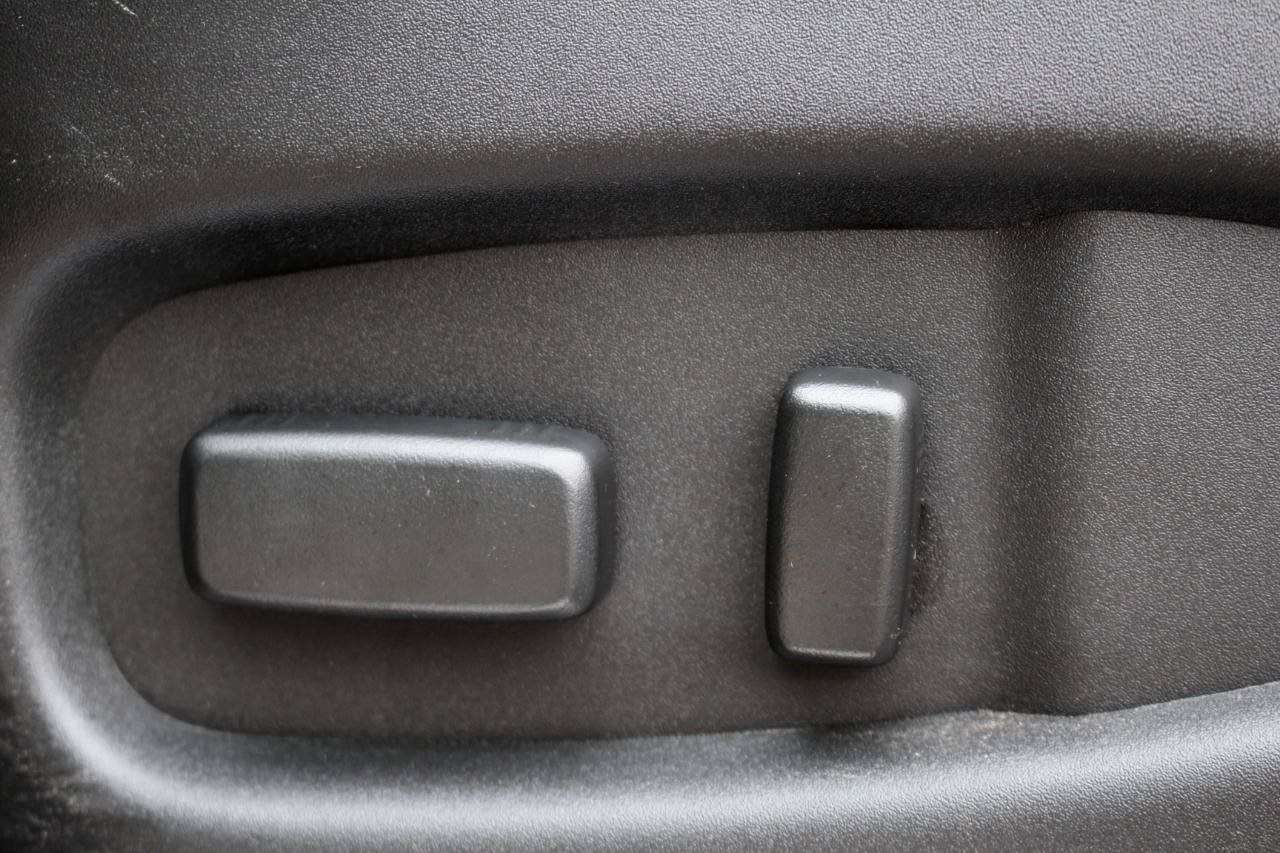 Used 2015 Cadillac SRX FWD image 14