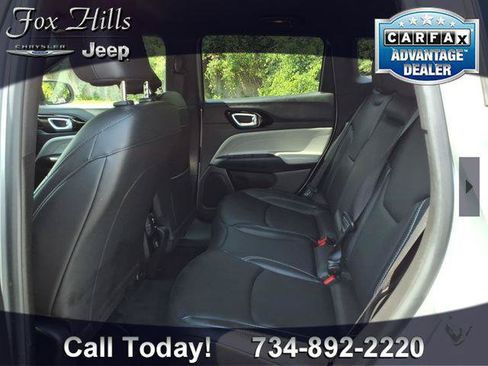 Certified 2025 Jeep Compass Limited AWD/4WD image 11