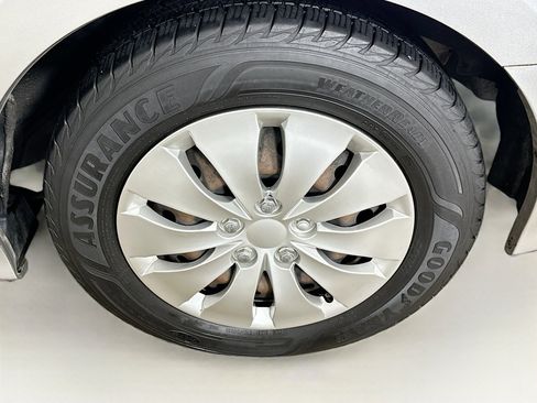 Used 2012 Honda Accord LX image 11