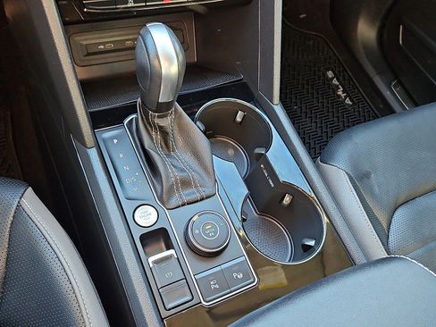 Certified 2023 Volkswagen Atlas SEL Premium image 16