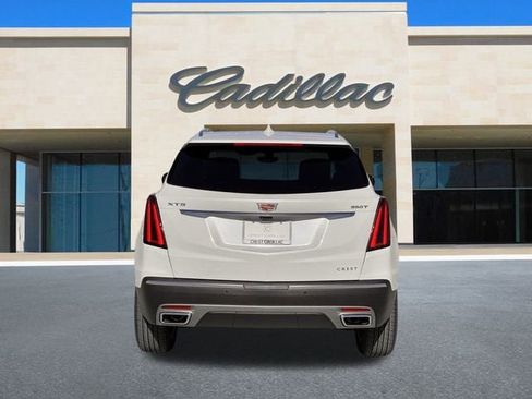 New 2026 Cadillac XT5 Luxury image 4