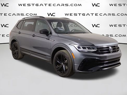 Used 2023 Volkswagen Tiguan SE R-Line FWD image 39