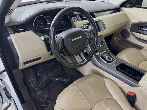 Used 2018 Land Rover Range Rover Evoque SE AWD/4WD image 23