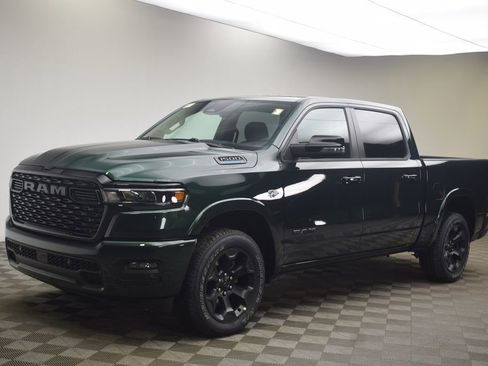 New 2026 RAM 1500 4x4 Crew Cab image 13