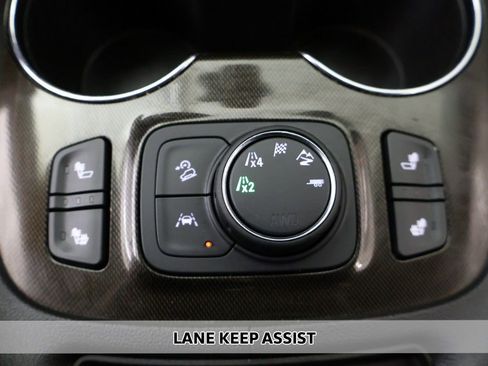 Used 2020 GMC Acadia AT4 w/ Driver Alert Package II AWD/4WD image 6