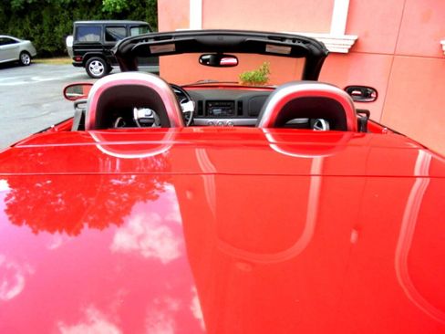Used 2005 Chevrolet SSR w/ Preferred Equipment Group RWD image 28