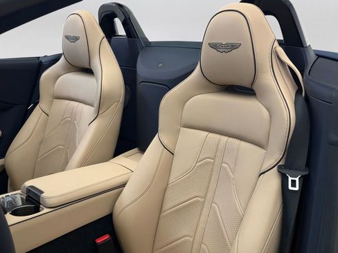 New 2026 Aston Martin V8 Vantage Coupe RWD image 4