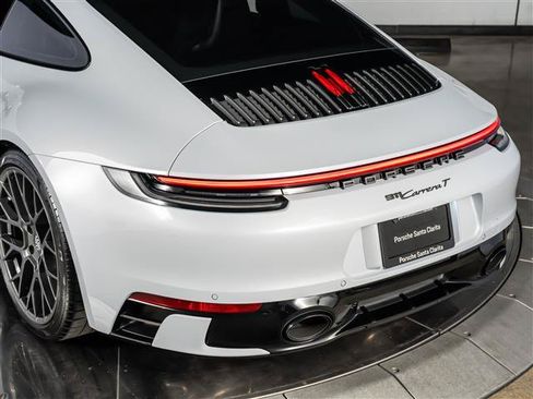 Certified 2024 Porsche 911 Carrera T RWD image 30