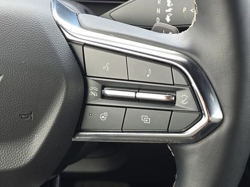 Used 2024 Chevrolet Traverse LT FWD image 38