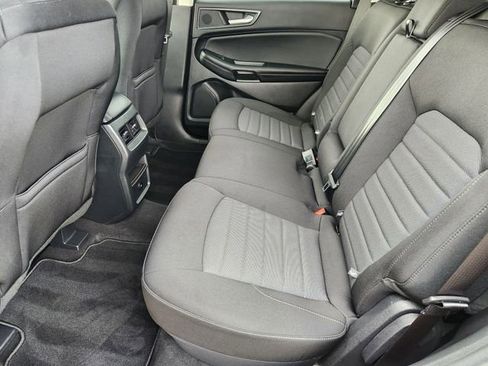 Used 2024 Ford Edge SE w/ Black Appearance Package image 29