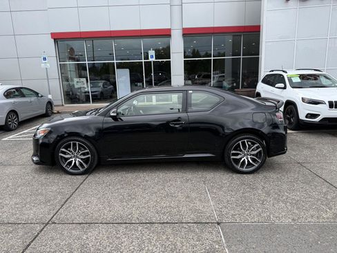 Used 2014 Scion tC FWD image 3