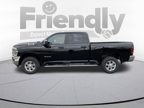 Used 2025 RAM 2500 Big Horn AWD/4WD image 2
