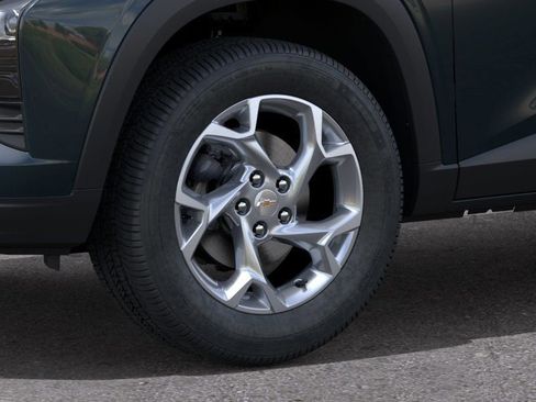 New 2026 Chevrolet Trax LS w/ LS Convenience Package FWD image 9
