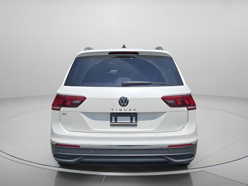 Used 2023 Volkswagen Tiguan SE FWD image 4