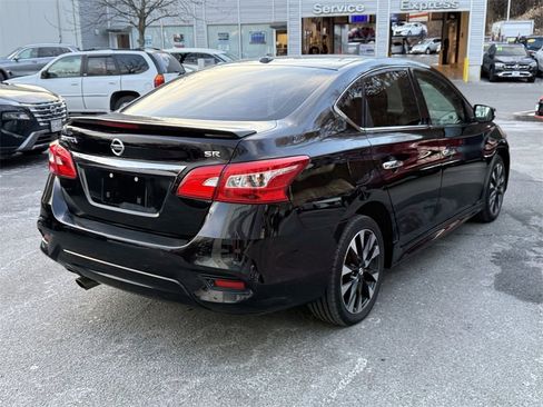 Used 2019 Nissan Sentra SR image 6