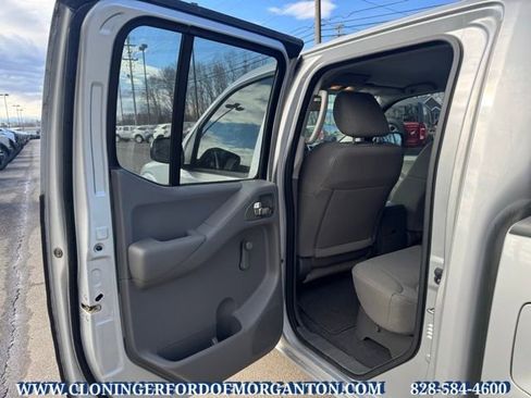 Used 2019 Nissan Frontier S image 16