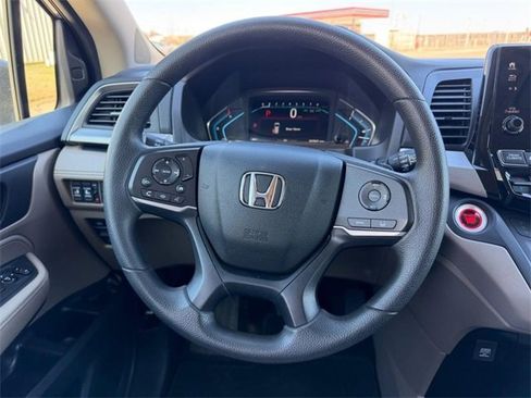 Used 2020 Honda Odyssey EX image 11