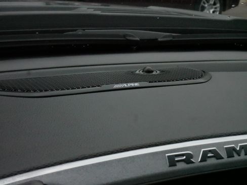 Used 2023 RAM 1500 Laramie AWD/4WD image 33