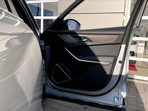 Used 2021 Jaguar F-PACE S image 24