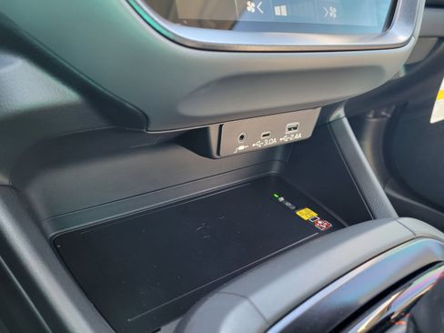 New 2026 Subaru Crosstrek 2.5i Limited w/ Crosstrek Mirror Package image 21