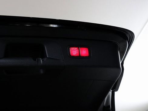 Certified 2022 Mercedes-Benz GLC 300 4MATIC image 31