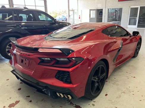 Used 2022 Chevrolet Corvette Stingray Preferred Cpe w/ Z51 Performance Package RWD image 4