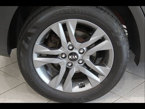 Used 2021 Kia Seltos S AWD/4WD image 11