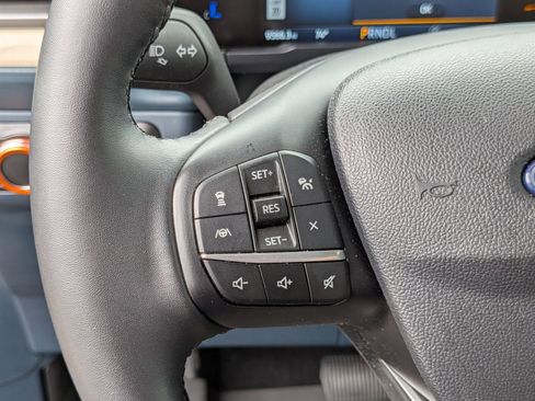 Used 2025 Ford Maverick Lariat AWD/4WD image 18