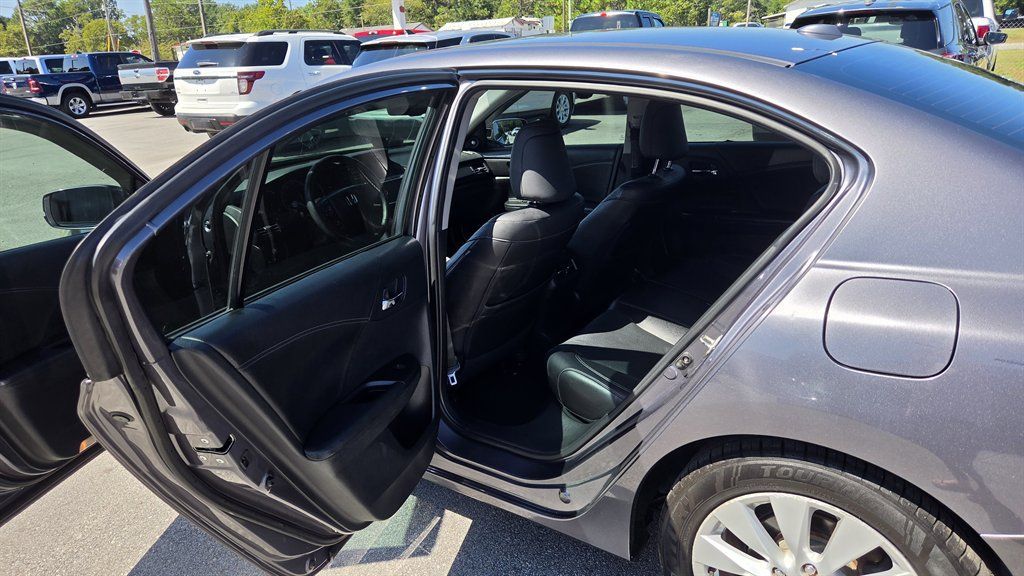 Used 2015 Honda Accord EX-L image 8