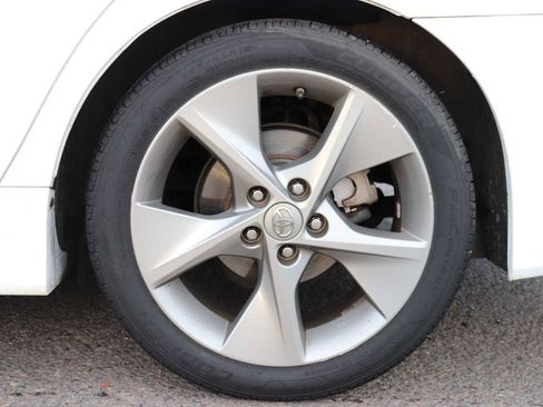 Used 2012 Toyota Camry SE image 9