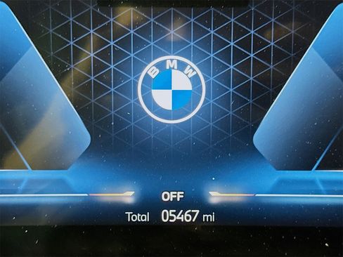 Used 2025 BMW X3 xDrive30i w/ Premium Package image 11