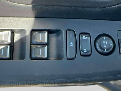 Used 2023 Honda Pilot Sport image 12