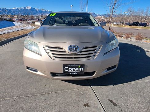 Used 2007 Toyota Camry LE image 2