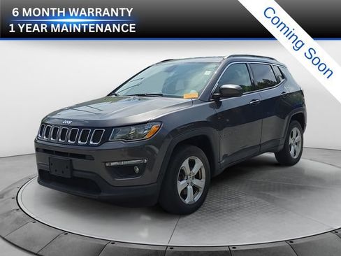 Used 2018 Jeep Compass Latitude w/ Popular Equipment Group AWD/4WD image 1