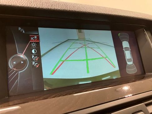 Used 2014 BMW 528i Sedan image 42