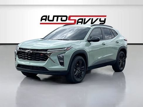 Used 2025 Chevrolet Trax ACTIV w/ Driver Confidence Package FWD image 3