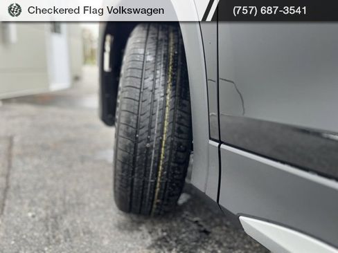 New 2025 Volkswagen Tiguan S image 13