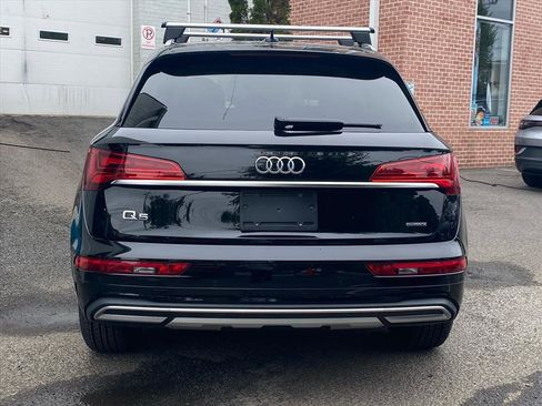 Used 2023 Audi Q5 2.0T Premium w/ Convenience Package AWD/4WD image 3