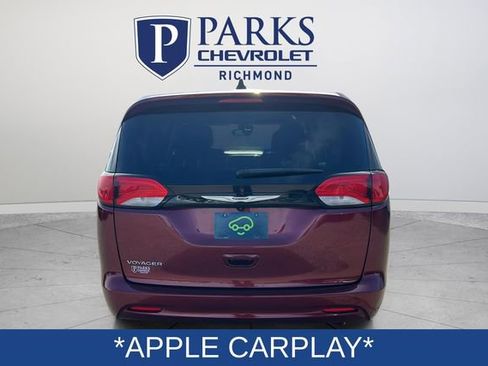 Used 2023 Chrysler Voyager LX image 6