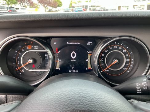 Certified 2023 Jeep Wrangler Unlimited Sport AWD/4WD image 16