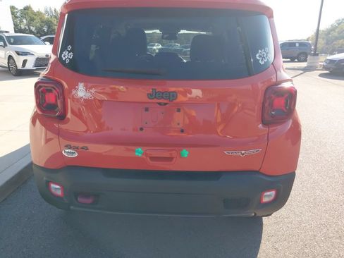 Used 2020 Jeep Renegade Trailhawk w/ Premium Leather Group AWD/4WD image 5