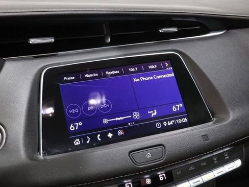 Used 2020 Cadillac XT4 Premium Luxury w/ Technology Package FWD image 24