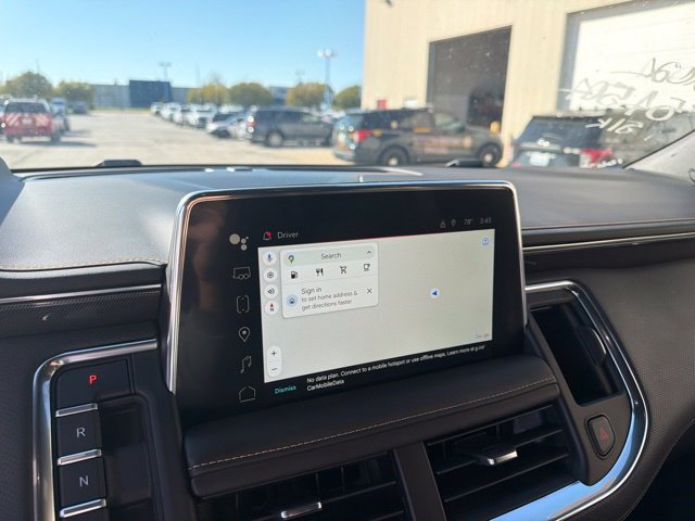 Used 2024 GMC Yukon AT4 w/ Technology Package AWD/4WD image 26