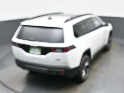 New 2026 Jeep Cherokee Overland image 22